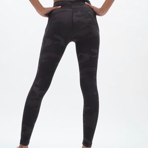 Aeropostale Girls' Dark Camo Ankle Leggings